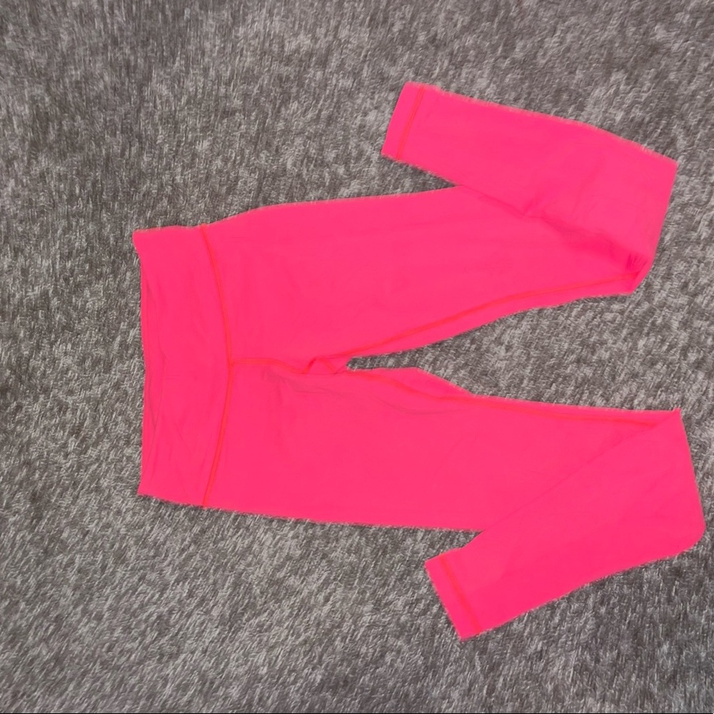 Neon pink lululemon leggings